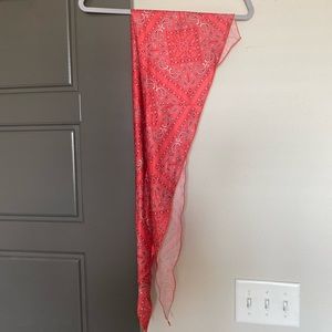 Garage bandanna wrap top